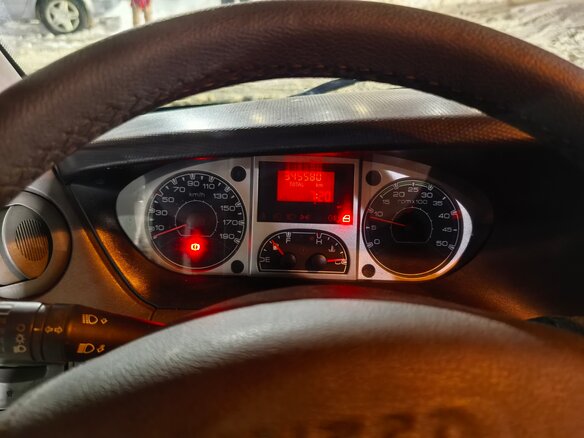2010 Iveco Daily, белый, 1560000 рублей - вид 4