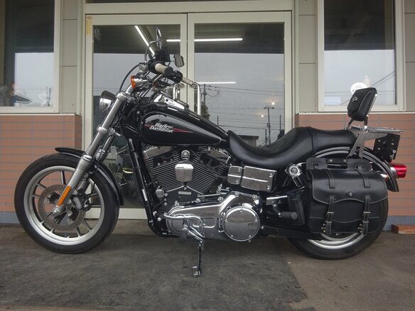 2011 Harley-Davidson Dyna Low Rider, чёрный, 946000 рублей - вид 2