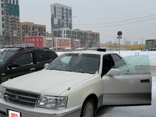 1999 Toyota Crown X (S150), белый, 450000 рублей, вид 1