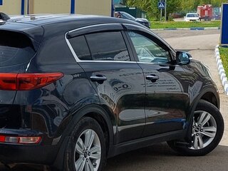 2018 Kia Sportage IV, чёрный, 1800000 рублей, вид 3