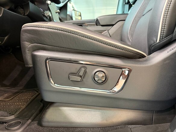 2026 Ram 1500 Crew Cab eTorque V Рестайлинг, чёрный - вид 12