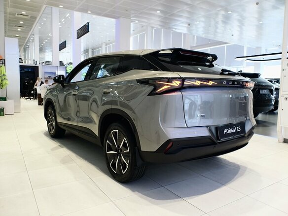 2026 Omoda C5 II, серебристый - вид 8