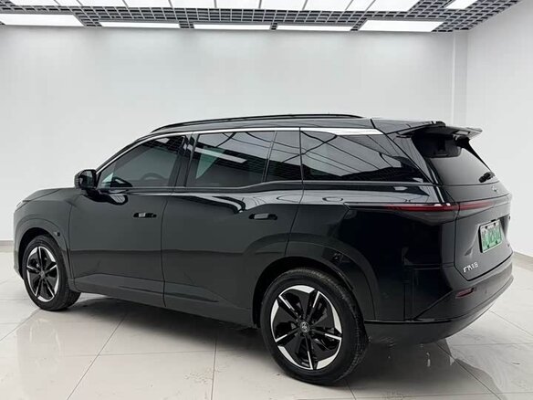 2025 Toyota bZ3X 58.3 kWh, чёрный, 3500000 рублей - вид 7