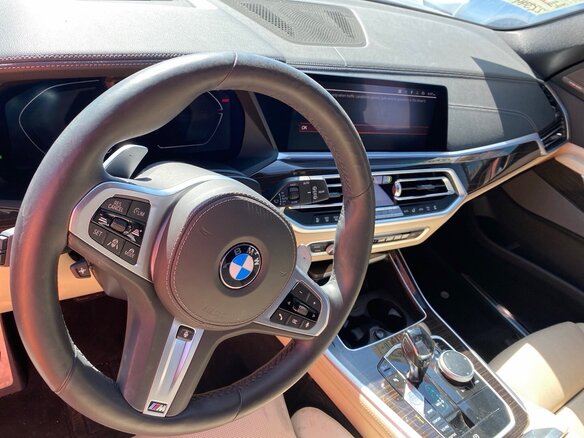 2021 BMW X5 40i IV (G05/G18), чёрный, 7500000 рублей - вид 5