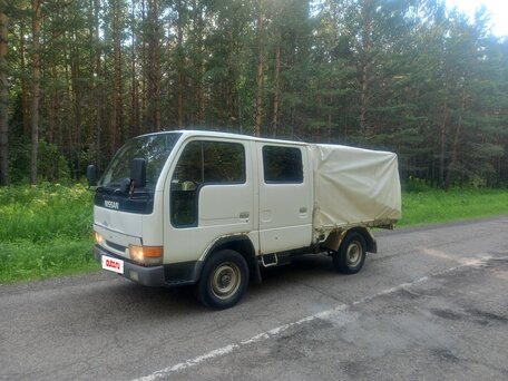 1998 Nissan Atlas, белый, 1450000 рублей, вид 2