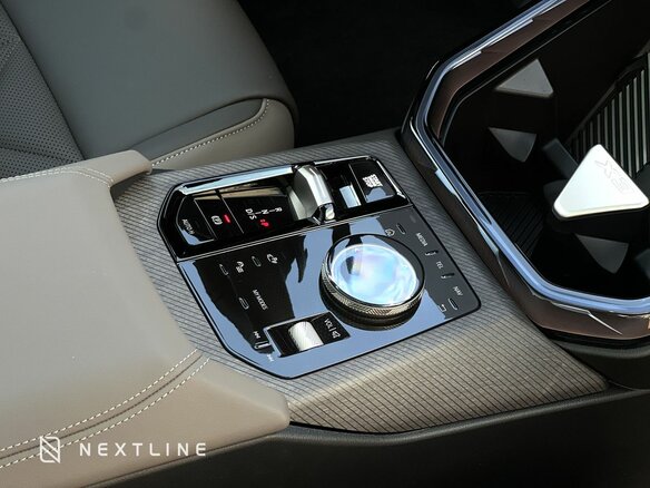 2025 BMW X3 Long 25L xDrive IV (G45/G48), чёрный, 6990000 рублей - вид 27