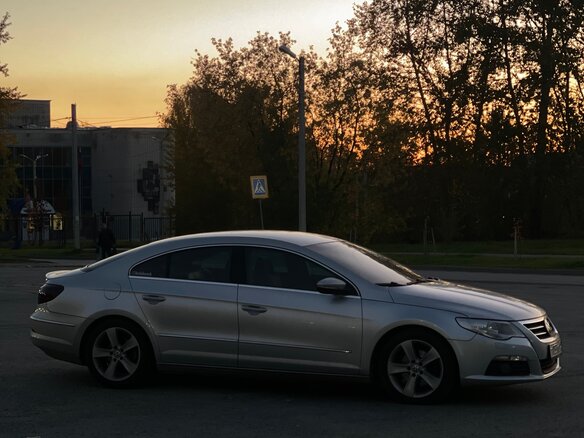2008 Volkswagen Passat CC I, серебристый - вид 4