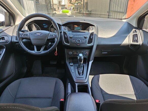 2018 Ford Focus III Рестайлинг, белый, 1040000 рублей - вид 6
