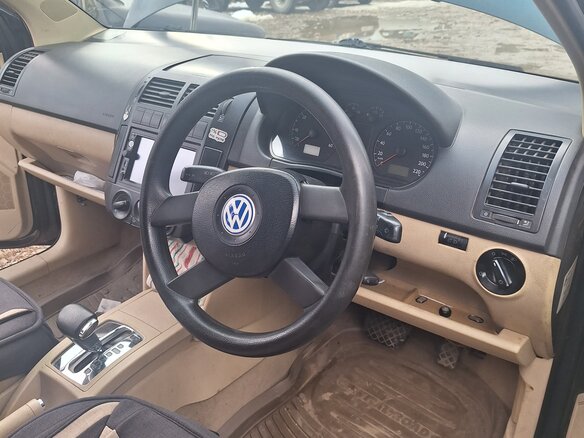2002 Volkswagen Polo IV, зелёный, 330000 рублей - вид 2