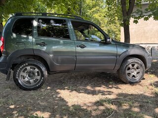 2007 Chevrolet Niva I, серый, 450000 рублей, вид 2