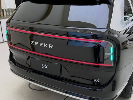 2026 Zeekr 9X 70 kWh, чёрный, 13400000 рублей, вид 2
