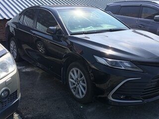 2022 Toyota Camry VIII (XV70) Рестайлинг, чёрный, 2505800 рублей, вид 4