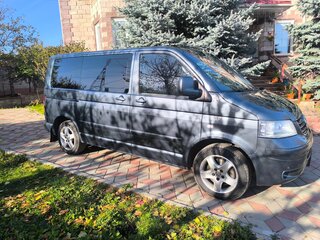 2004 Volkswagen Multivan T5, серый, 1560000 рублей, вид 3