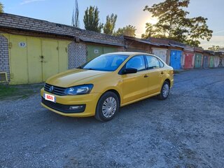 2019 Volkswagen Polo V Рестайлинг, жёлтый, 730000 рублей, вид 1