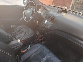 2011 Chevrolet Aveo I Рестайлинг, серебристый, 380000 рублей, вид 4