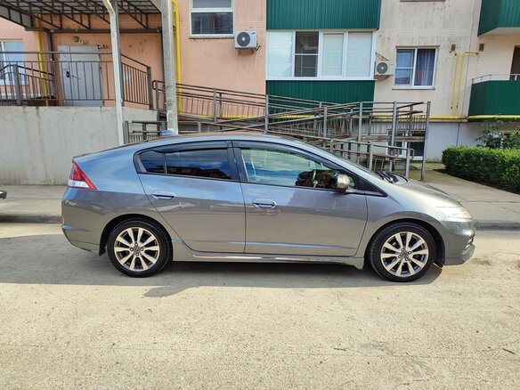 2012 Honda Insight II Рестайлинг, серый, 1060000 рублей - вид 3