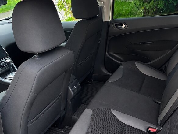 2012 Peugeot 308 I Рестайлинг, белый, 585000 рублей - вид 9