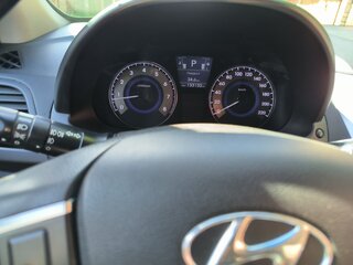 2013 Hyundai Solaris I, серый, 725000 рублей, вид 5