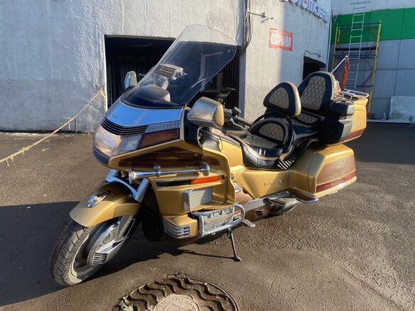 1992 Honda GL 1500 Gold Wing, золотистый, 600000 рублей