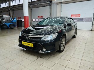 2018 Toyota Camry VII (XV50) Рестайлинг 2, чёрный, 2388000 рублей, вид 3