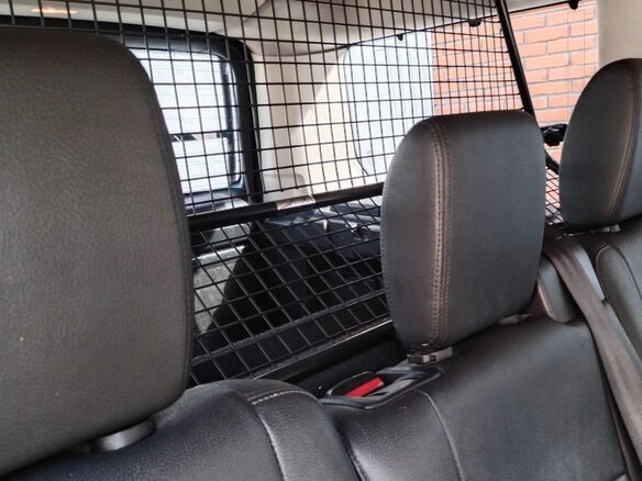 2007 Land Rover Discovery III, бежевый, 2100000 рублей - вид 17