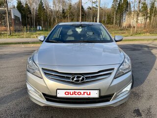 2016 Hyundai Solaris I Рестайлинг, серебристый, 1180000 рублей, вид 3