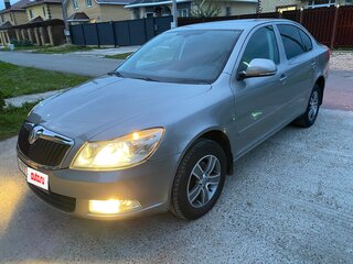 2013 Skoda Octavia II (A5) Рестайлинг, бежевый, 940000 рублей, вид 2