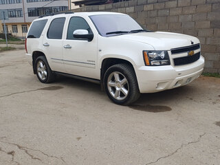 2012 Chevrolet Tahoe 6AT III, белый, 1890000 рублей, вид 3