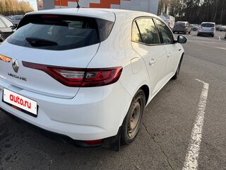 2019 Renault Megane IV, белый, 999999 рублей, вид 5