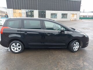 2016 Peugeot 5008 I Рестайлинг, чёрный, 1000000 рублей, вид 3
