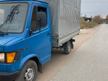 1988 Mercedes-Benz 308D, синий, 600000 рублей, вид 1