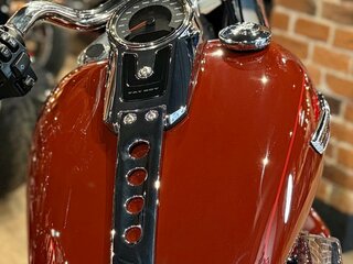 2024 Harley-Davidson Fat Boy, красный, 3400000 рублей, вид 5