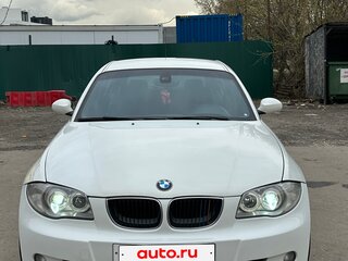 2007 BMW 1 серии 120i I (E81/E82/E87/E88) Рестайлинг, белый, 750000 рублей, вид 2