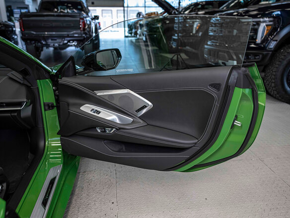 2026 Chevrolet Corvette Stingray C8, зелёный, 15627588 рублей - вид 29