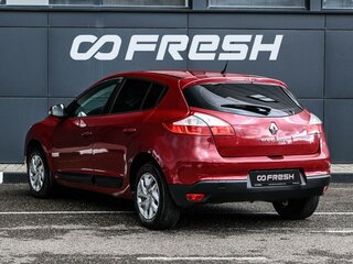 2013 Renault Megane III Рестайлинг, красный, 734000 рублей, вид 2