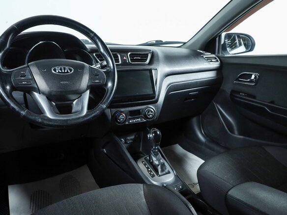 2014 Kia Rio 6-speed III, белый, 999000 рублей - вид 6