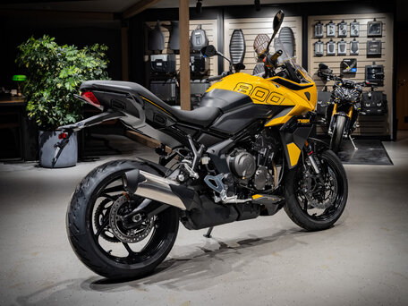 2026 Triumph Tiger Sport 800, жёлтый, 1640000 рублей, вид 3