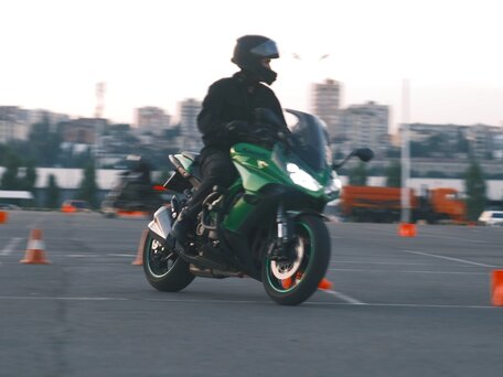 2014 Kawasaki Z 1000SX, зелёный, 950000 рублей, вид 2