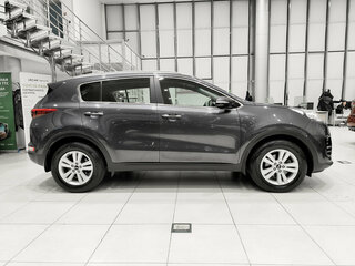 2018 Kia Sportage IV, серый, 1730000 рублей, вид 4