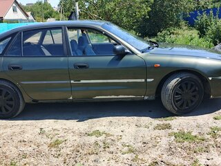 1994 Mitsubishi Galant VII, чёрный, 220000 рублей, вид 2