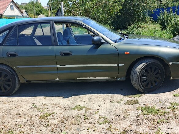 1994 Mitsubishi Galant VII, чёрный, 150000 рублей - вид 1
