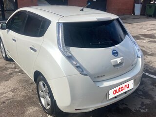 2013 Nissan Leaf (EM57) I (ZE0/AZE0), белый, 1250000 рублей, вид 5