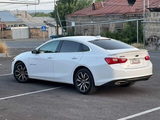 2020 Chevrolet Malibu IX Рестайлинг, белый, 1470000 рублей, вид 4