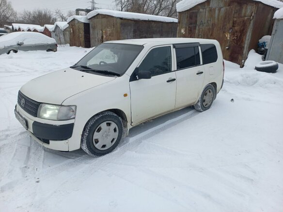 2005 Toyota Probox I, белый, 400000 рублей