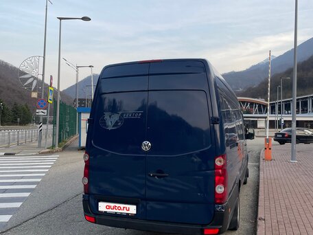 2013 Volkswagen Crafter, синий, 2000000 рублей, вид 2