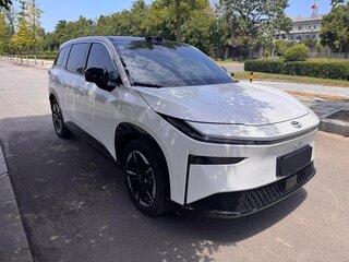 2026 Toyota bZ3X 58.3 kWh, белый, 2300000 рублей, вид 1