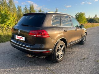 2015 Volkswagen Touareg II Рестайлинг, коричневый, 2700000 рублей, вид 5