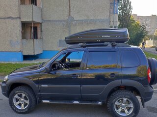 2013 Chevrolet Niva I Рестайлинг, чёрный, 445000 рублей, вид 2
