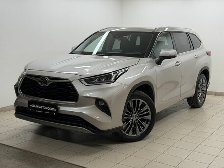 Toyota Highlander IV (XU70)