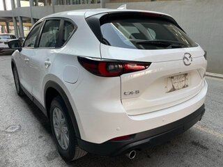 2023 Mazda CX-5 II Рестайлинг, белый, 2350000 рублей, вид 4